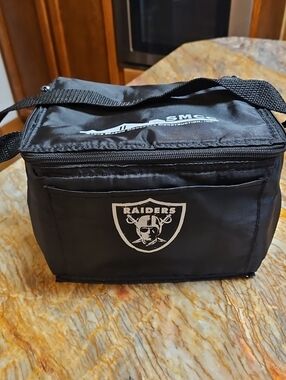 RAIDERS Black Insulated Lunch Bag